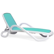 Шезлонг пластиковый Alfa вставка sky blue